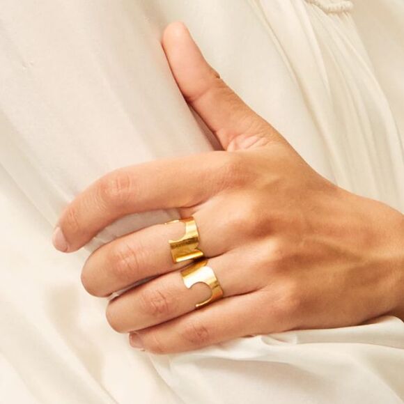 ❤︎ Tory Burch ❤︎ Serif-T Adjustable Ring Set - Fall/Winter 2020 runway - Picture 4 of 4